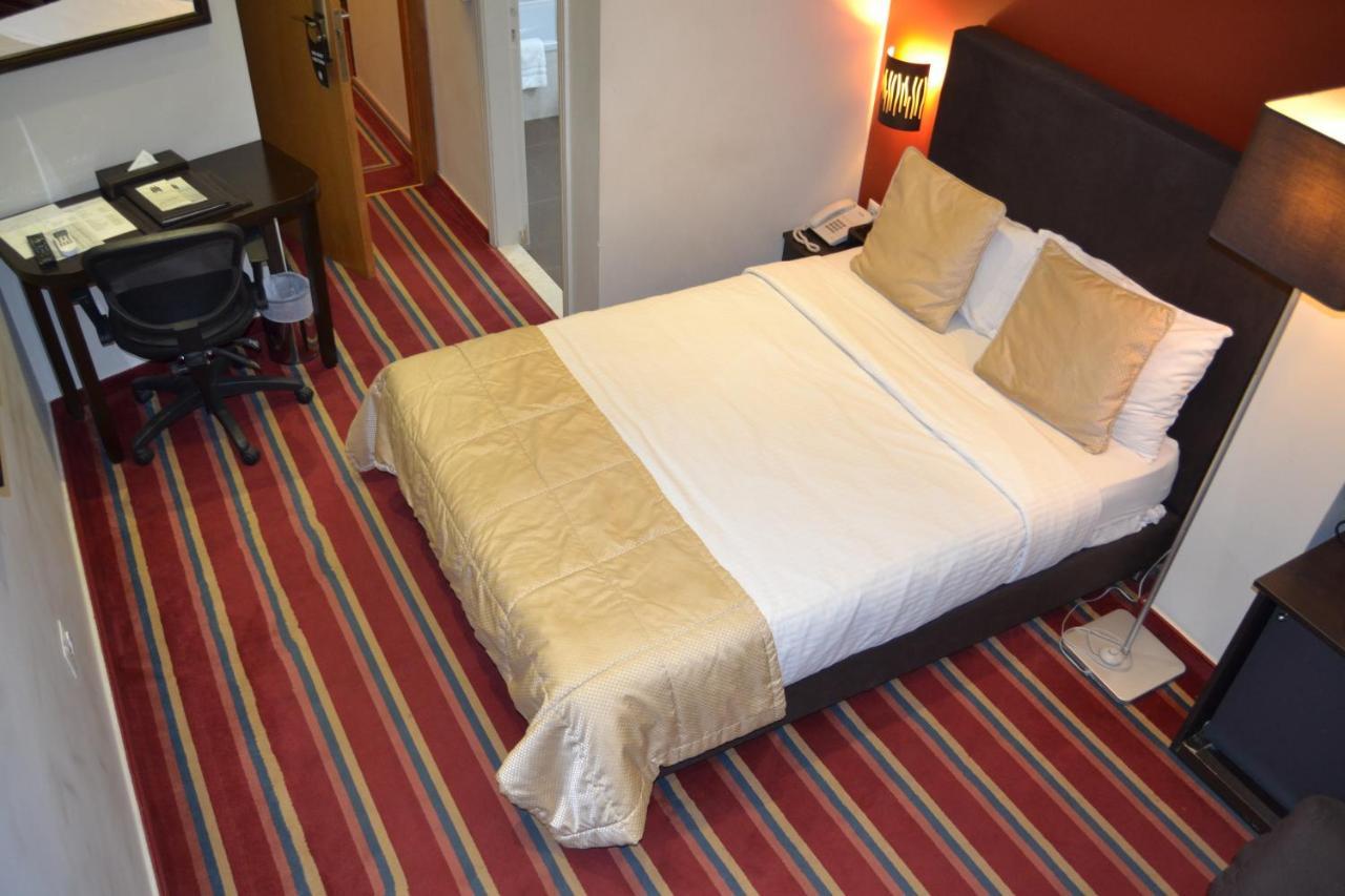 The J Hotel & Spa Beirut Eksteriør bilde