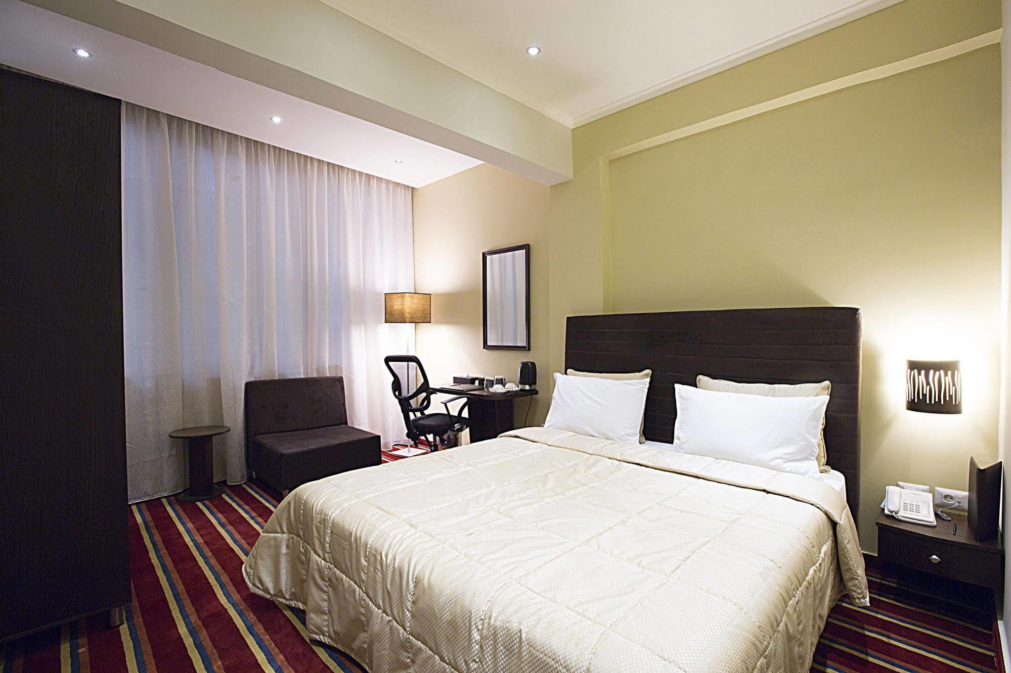 The J Hotel & Spa Beirut Eksteriør bilde