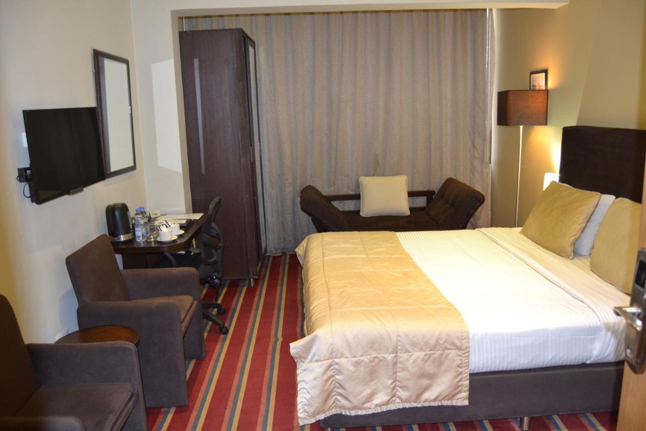 The J Hotel & Spa Beirut Eksteriør bilde