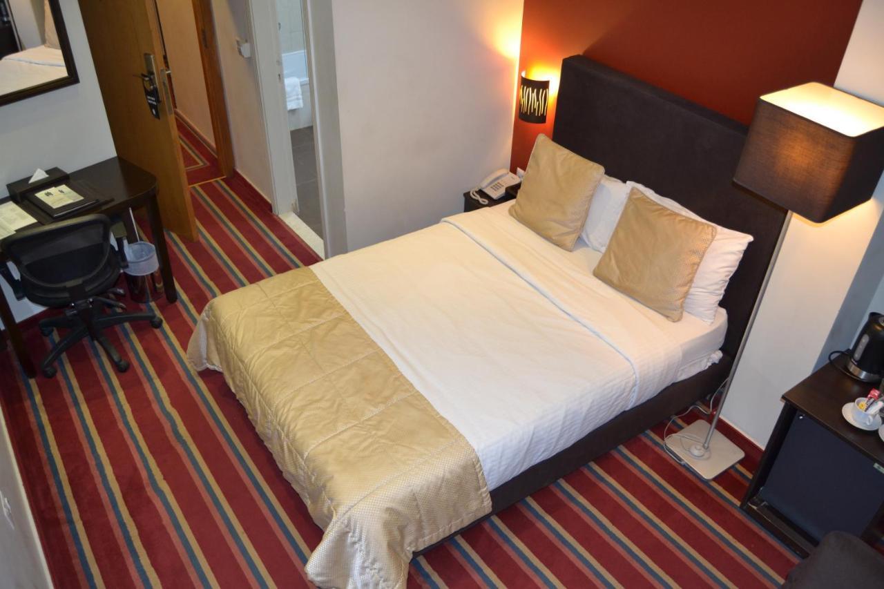 The J Hotel & Spa Beirut Eksteriør bilde